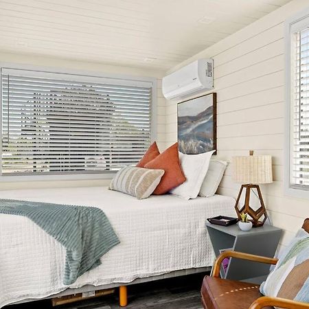 New The Sunset Luxury Container Home 弗雷德里克斯堡 外观 照片